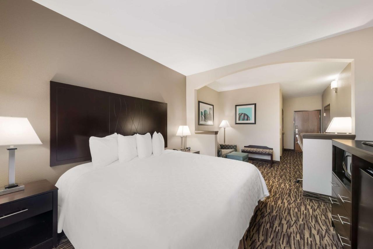 Surestay Plus Hotel By Best Western Plano Bagian luar foto